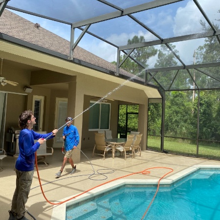 screen enclosure cleaning service in central florida 2